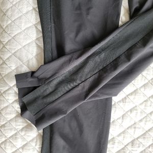 Athleta size M black Brooklyn ankle pant